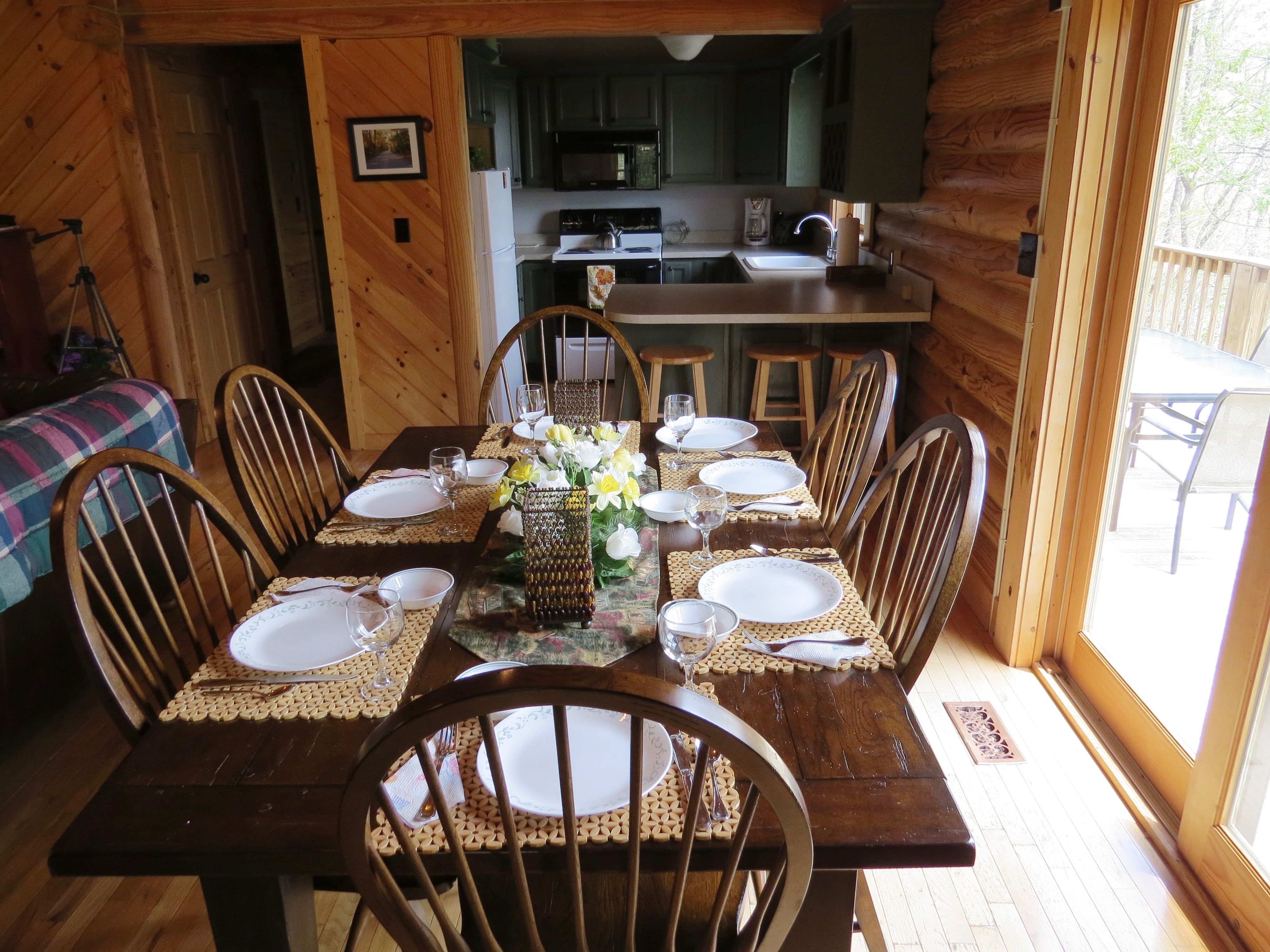 log cabin dining room